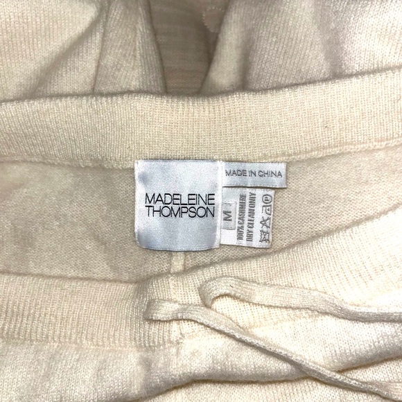 BNWT!! Madeleine Thompson Women's Ariuno Pants - Cream/Gold - Picture 5 of 6